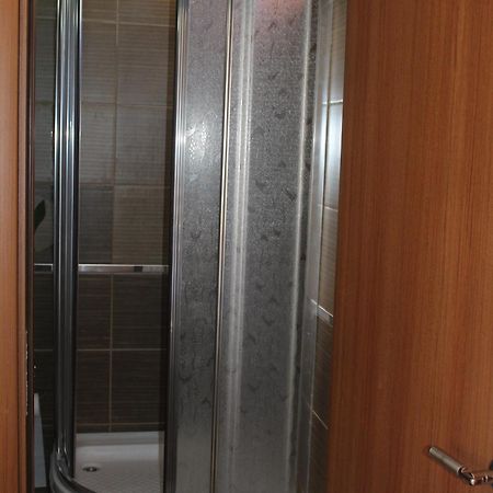 Oz-Ay Hotel Surmene Bilik gambar