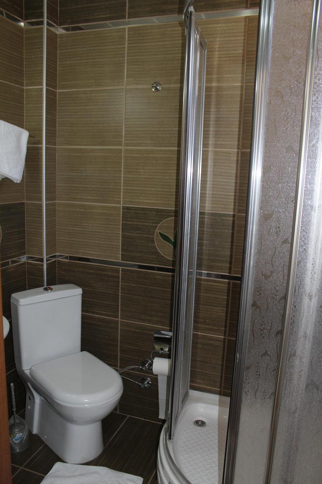 Oz-Ay Hotel Surmene Bilik gambar